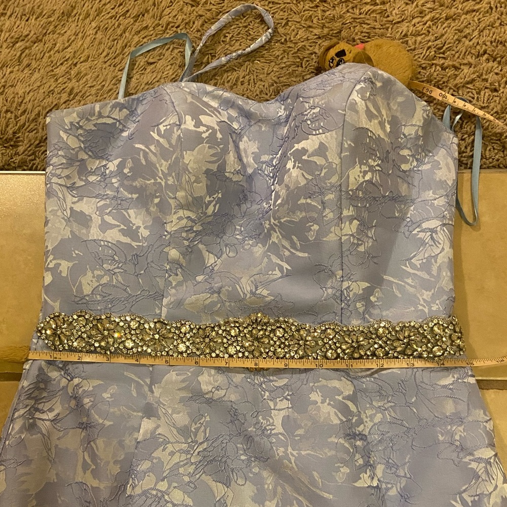 PROM DRESS - Picture 8 of 9